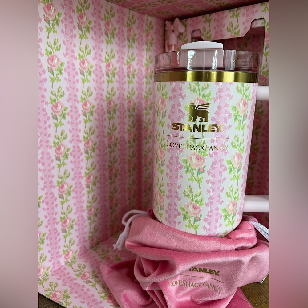 STANLEY X LOVESHACKFANCY QUENCHER | 40 OZ - BLOOMING HEIRLOOM